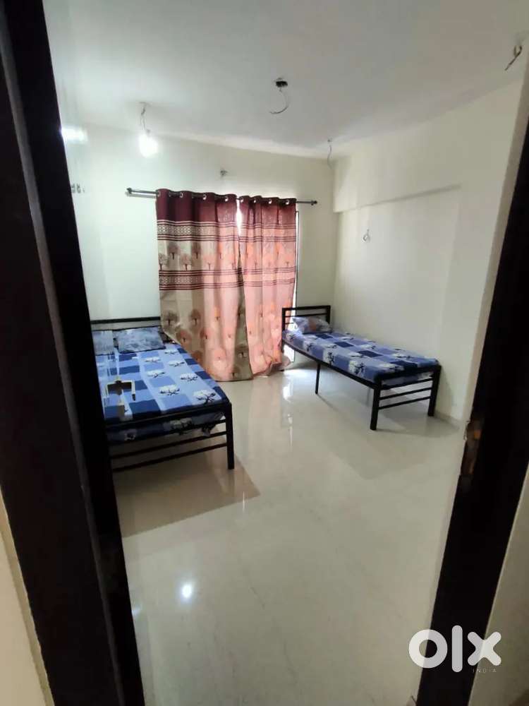 Female pg andheri metro station 2 min walking full furnished flat
