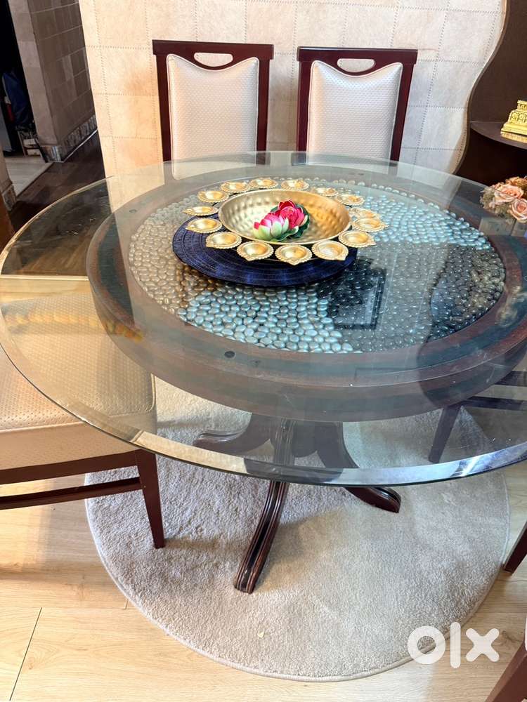 Teak wood Dinning Table & 6 teak wood chairs