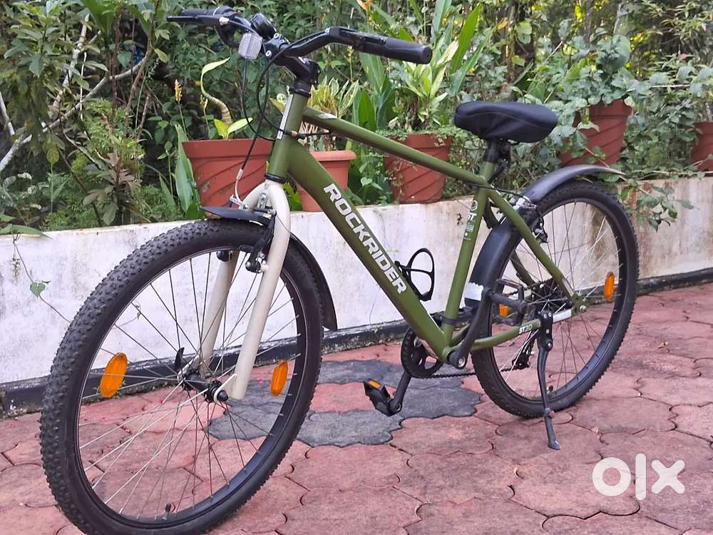 ROCKRIDER ST30 GEAD BICYCLE. ONLY USED FOR 1 YEAR
