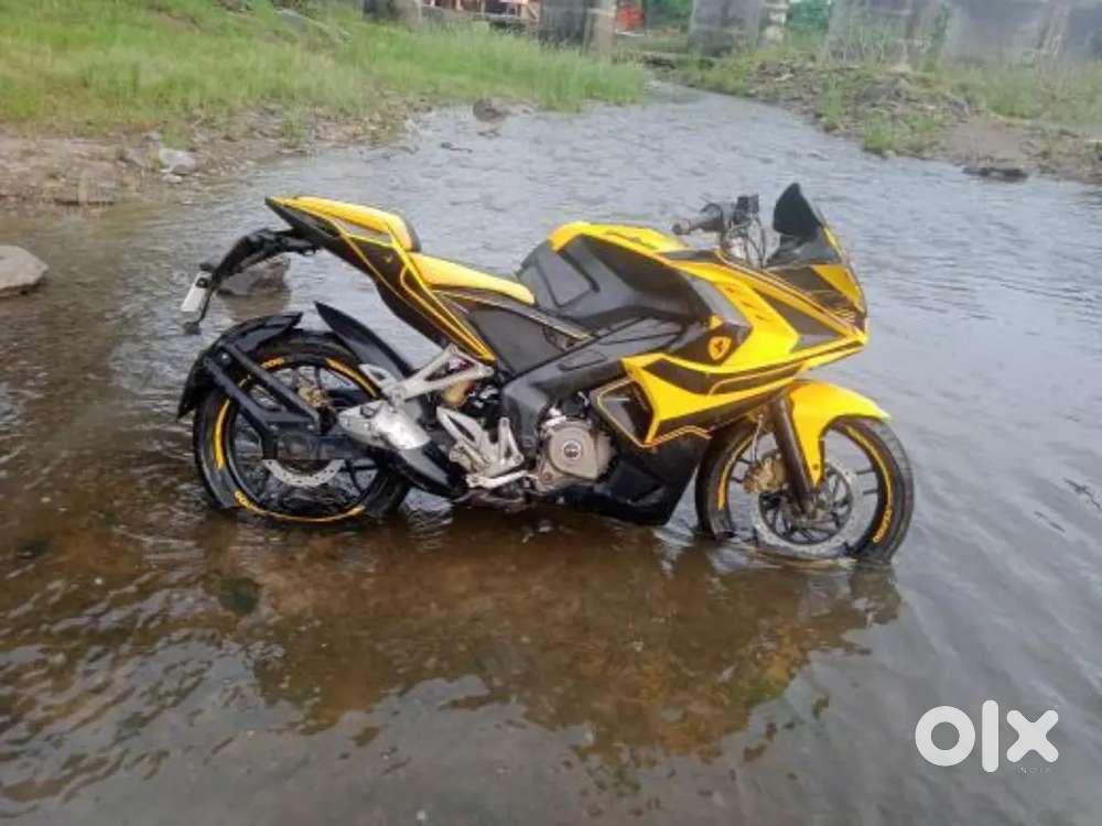 Rs 200 good condition