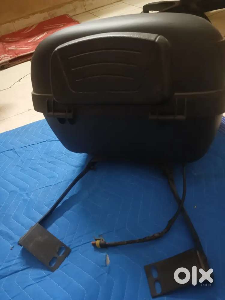 Model JDR   top box for bike