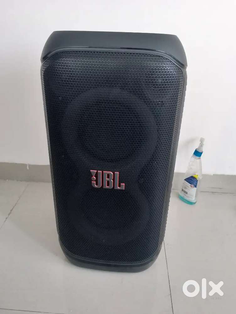 I am selling my newly purchased JBL 320 partybox