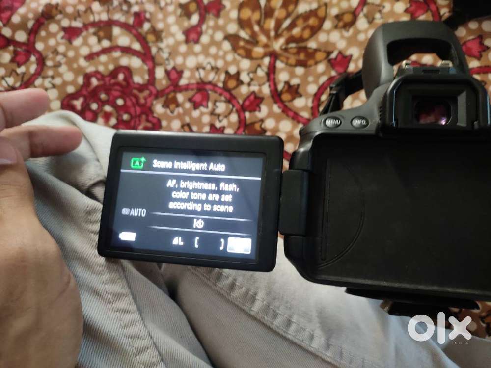 Canon 700D with bill box and full lens kit