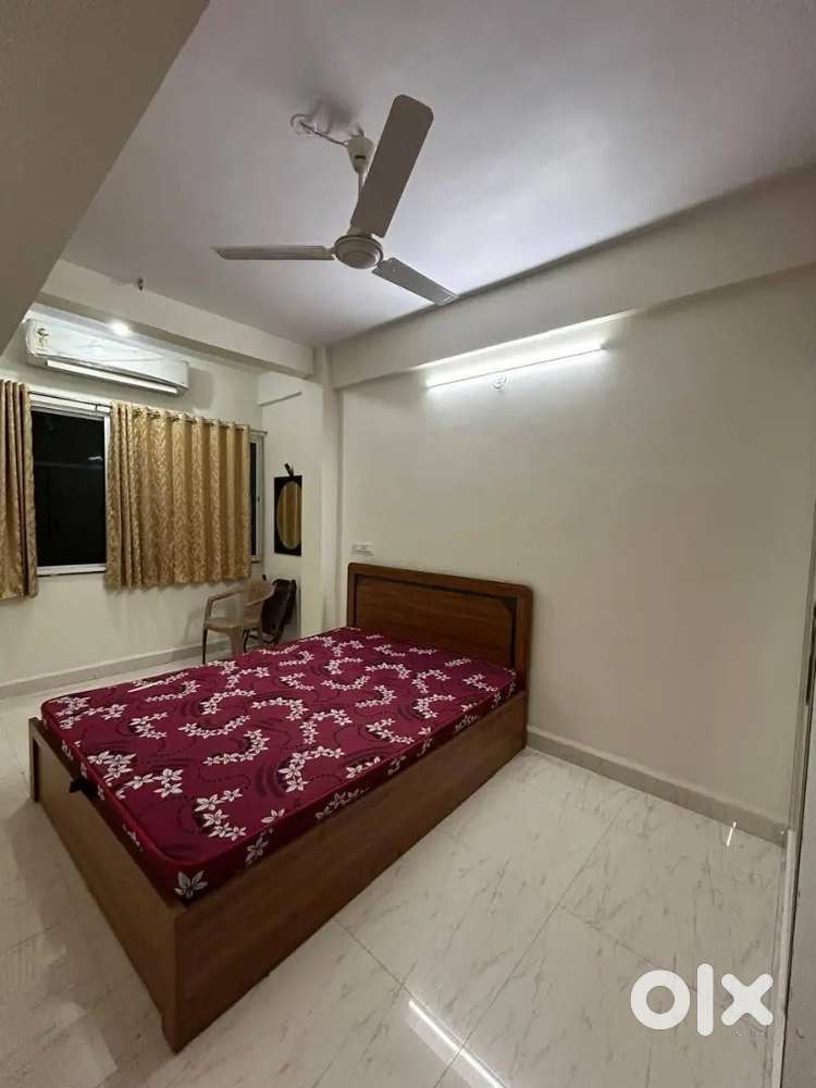 Flat available 1bhk