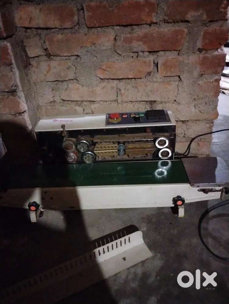 Nimki maker machine and 1.5 ghora motor with mixer roti belna sealer