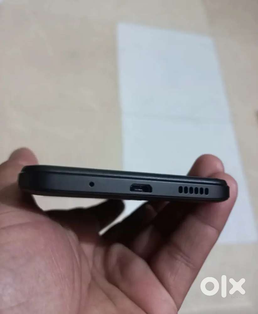 Poco c55  , 6,128,phone mst hai  bs mujhe new chiye phone isliye  bach