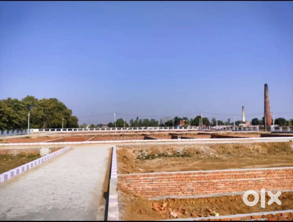 Lucknow ME banthra Market me प्लॉट्स le