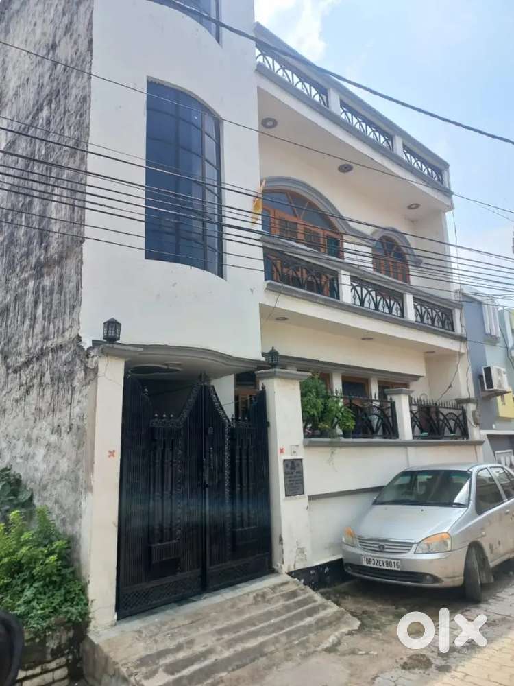 2 BHK (separate portion)+Lobby+Store room+ Balkani+Rooftop in Para