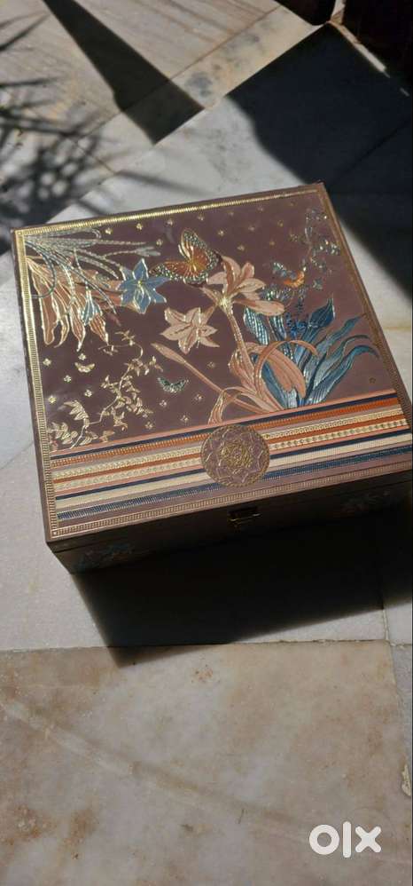 Luxury Decorative item along with watch box