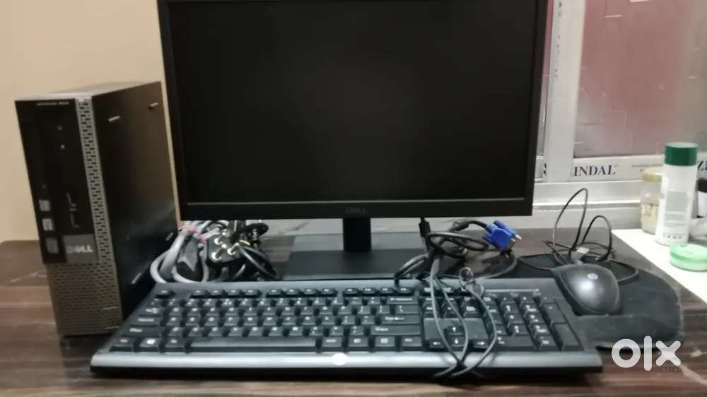 Dell PC  good condition  with all accessories  2 years old
