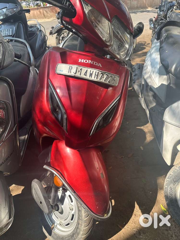 Activa one hand new battery new breack shoe