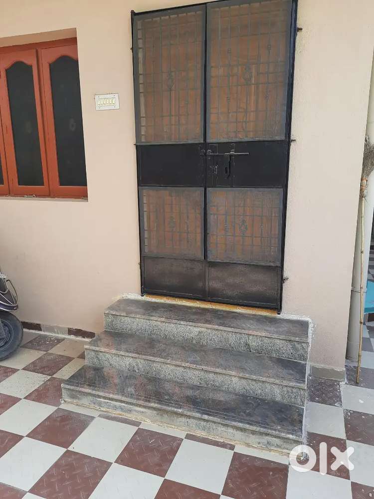 2BHK independent house for RENT