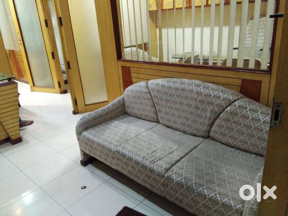office available on rent jajeerwala square