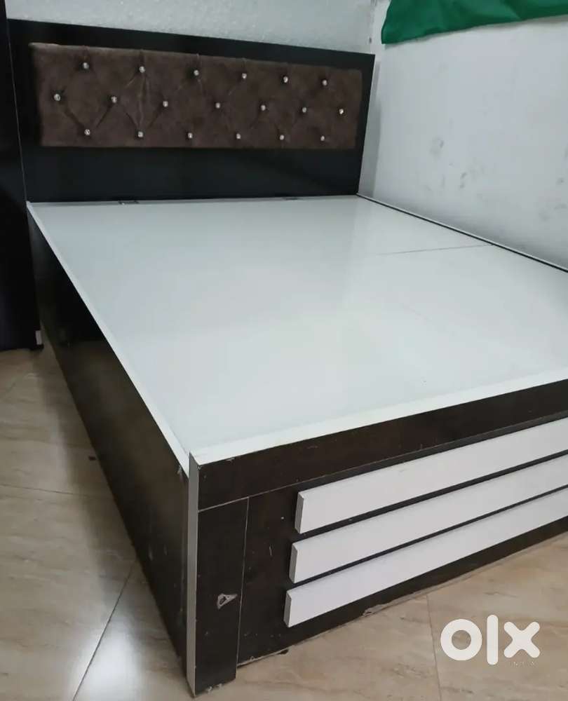 5x6 ft. Bed new design with free home delivery
