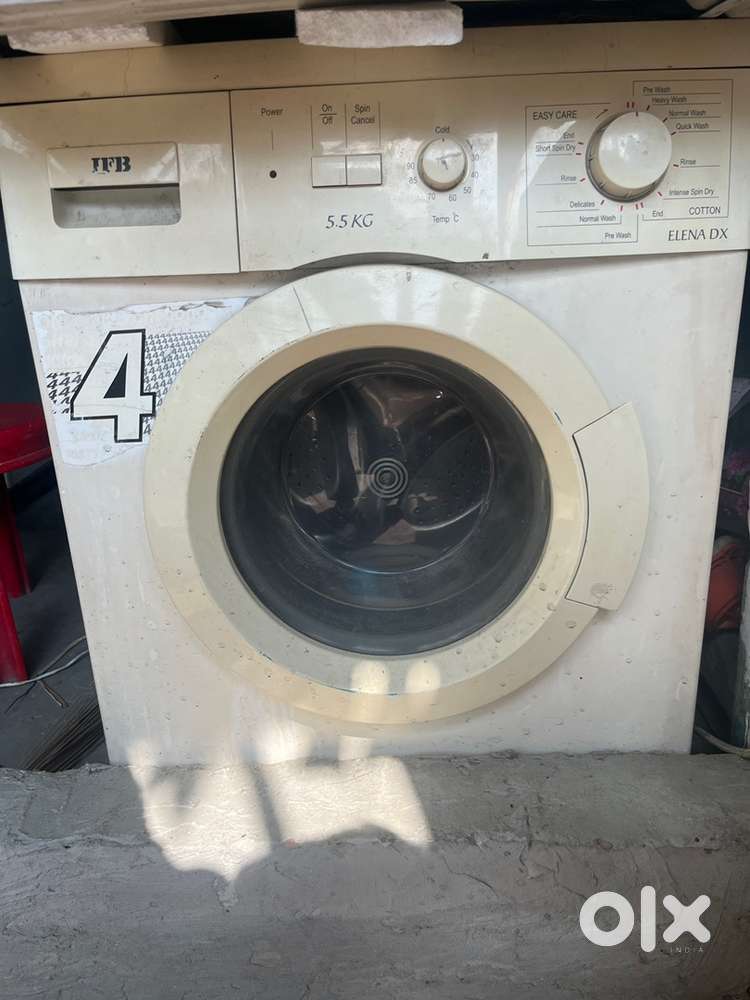 Front load fully auto washing machine