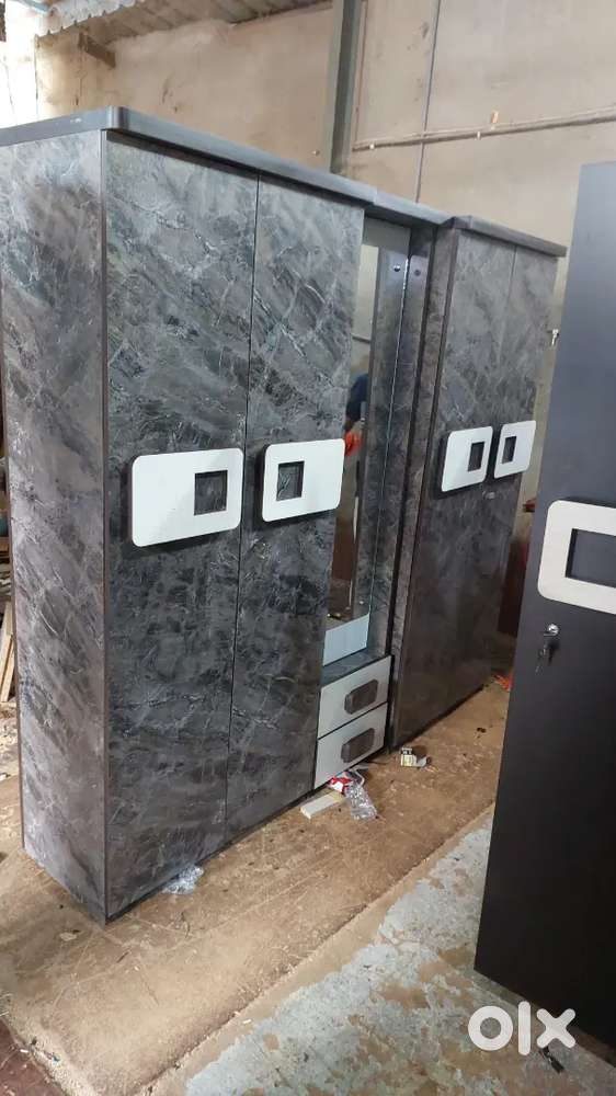 Big size wardrobe 5door