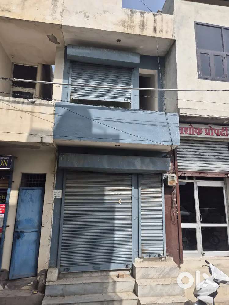Shop available ground floor and 1st floor
