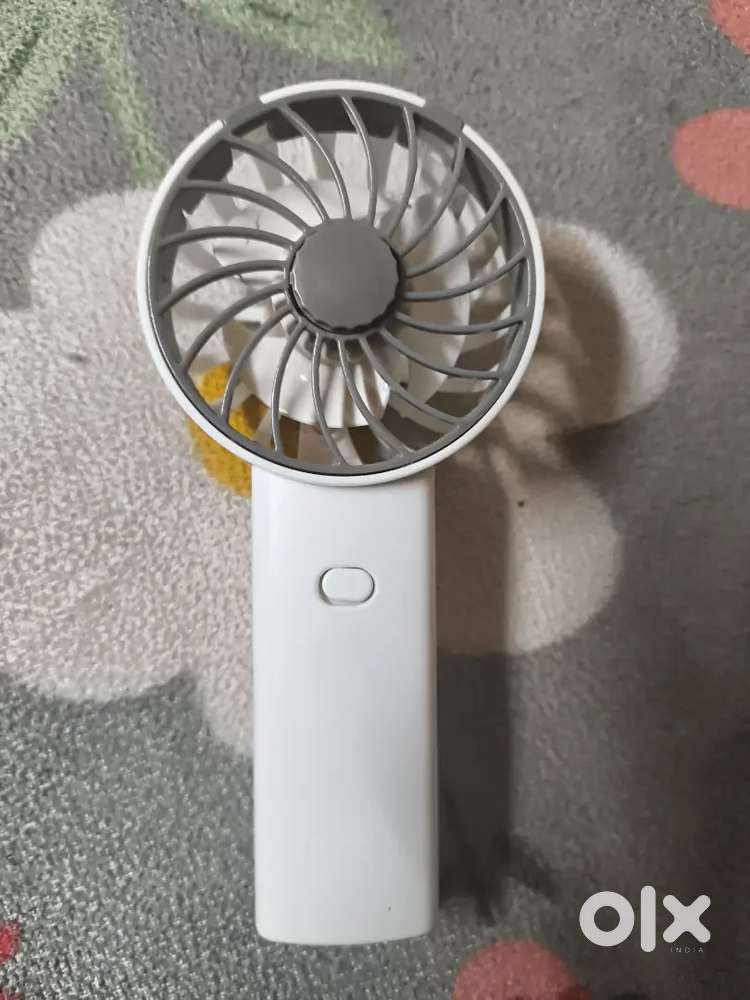 Mini hand fan