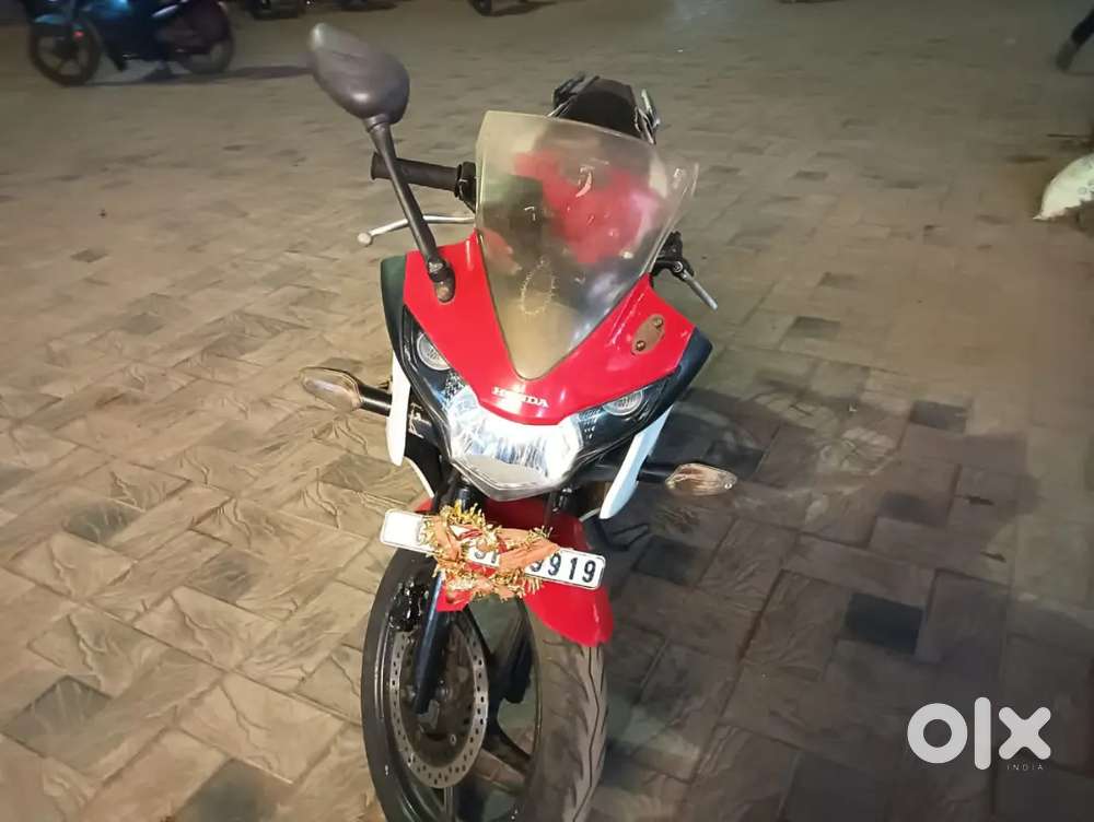Honda CBR150R