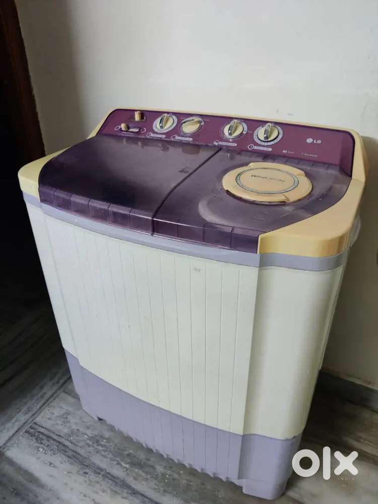 LG Semi Automatic 7.2 kg