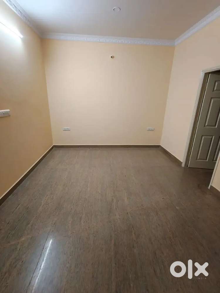 Individual building house 2 bhk semi furnished for rent 1st floor