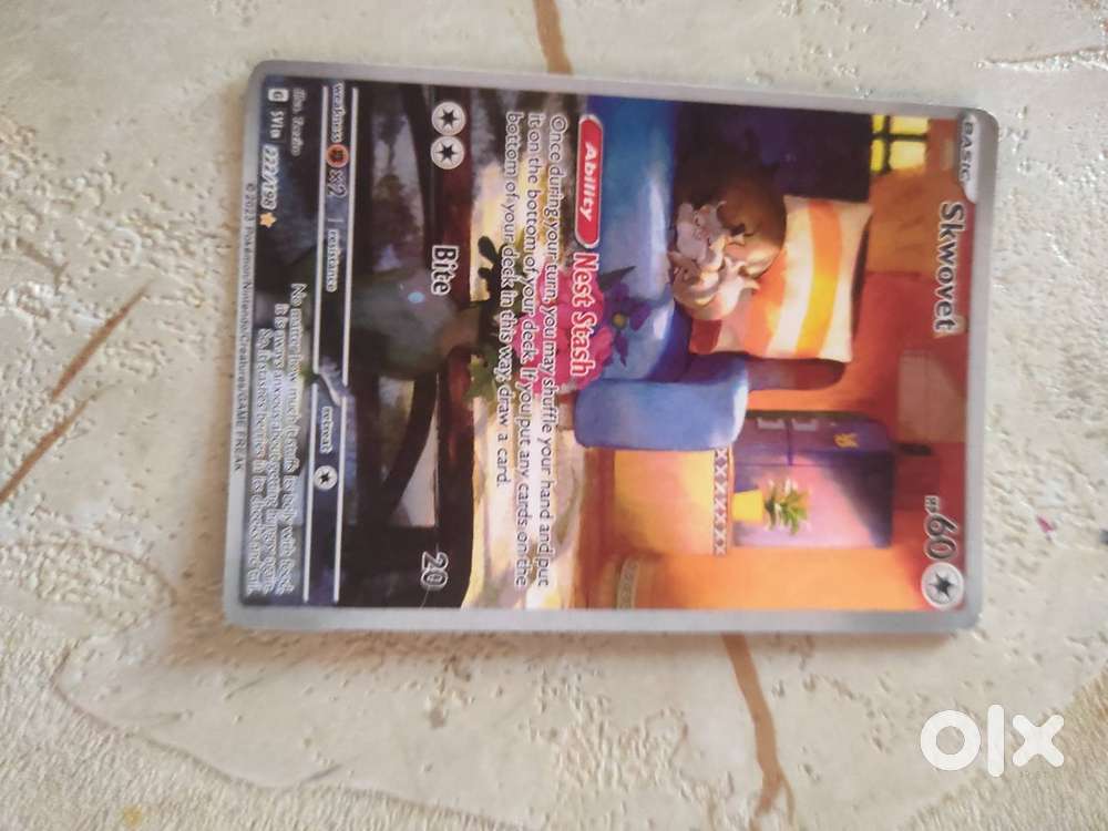 'Skwovet Illustration Rare  Pokemon Card (222/198*)-Near mint