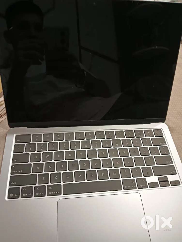 Selling macbook new condition