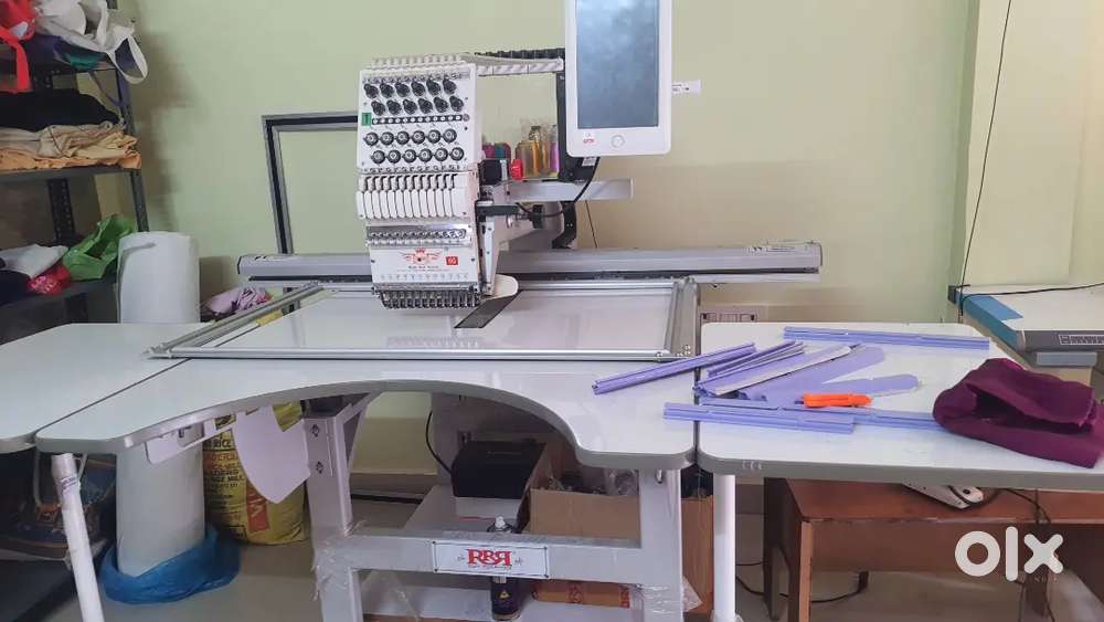 Computer embroidery machine