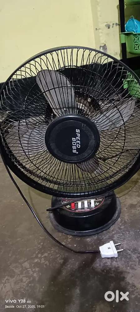 Table fan..