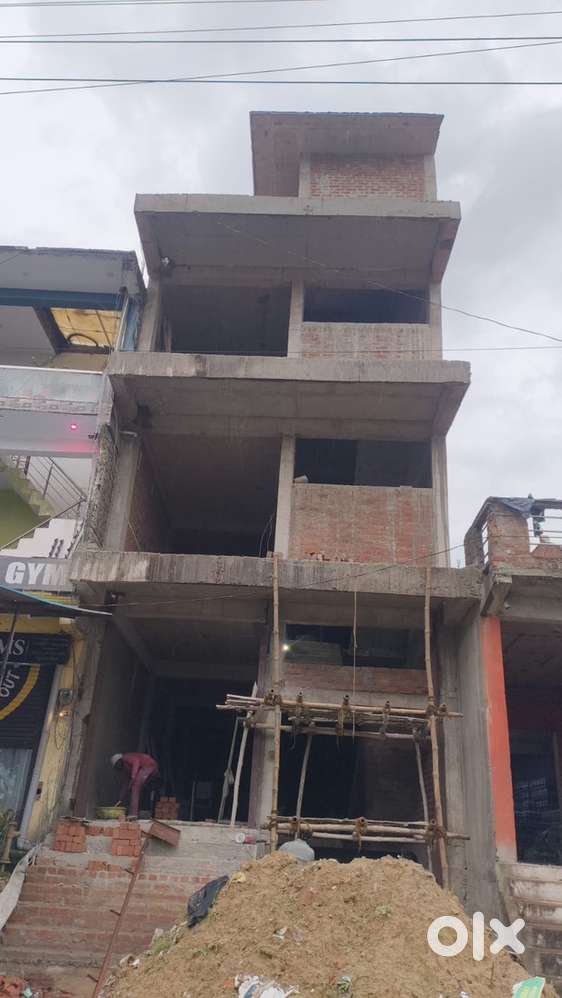 Bank office ya kisi bhi kaam k liye hall building rent m available hai