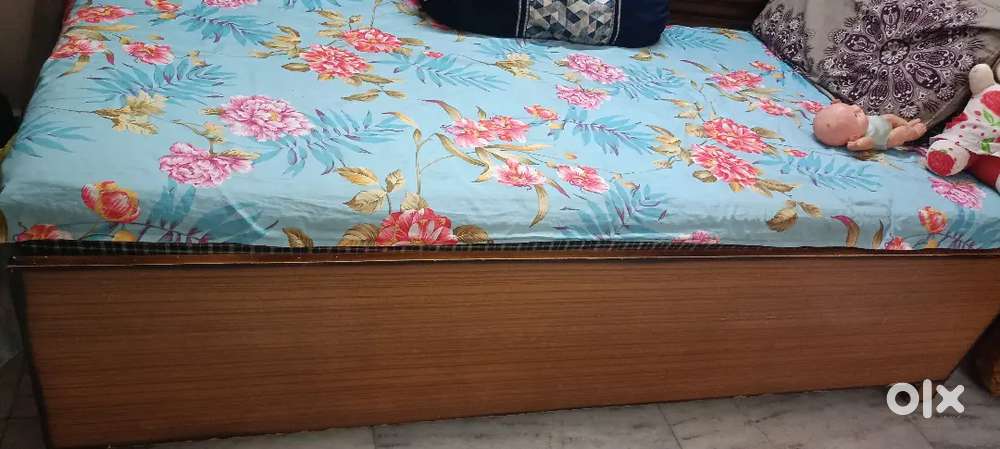 Single bed