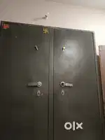 Almirah double door big size with extra cabinet