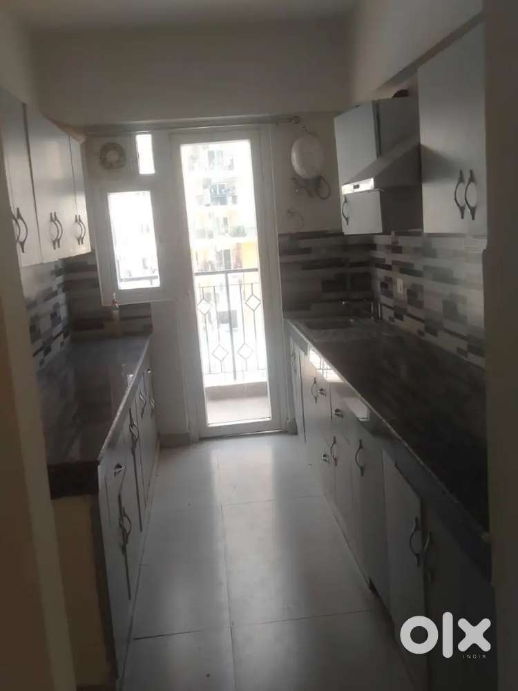 3 bhk semi furnished Apartment