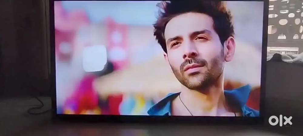 Mi a4 pro 32 inch android tv   clean condition 2year old fix price