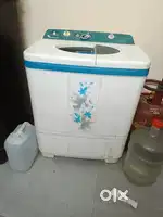 Semi automatic washing machine