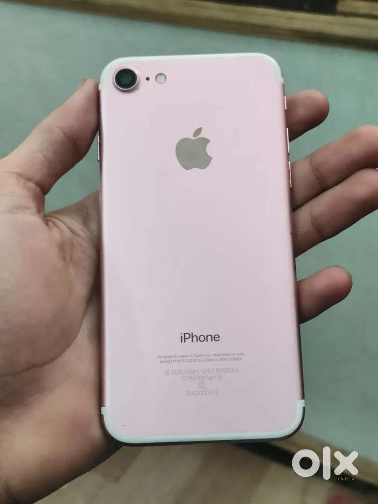 iPhone 7 32 GB rose gold colour battery health 100 percent