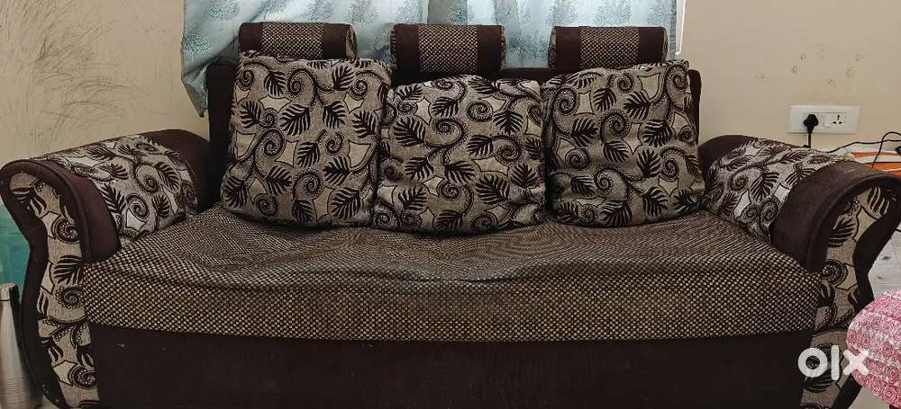 3 Seater king sized Sofa