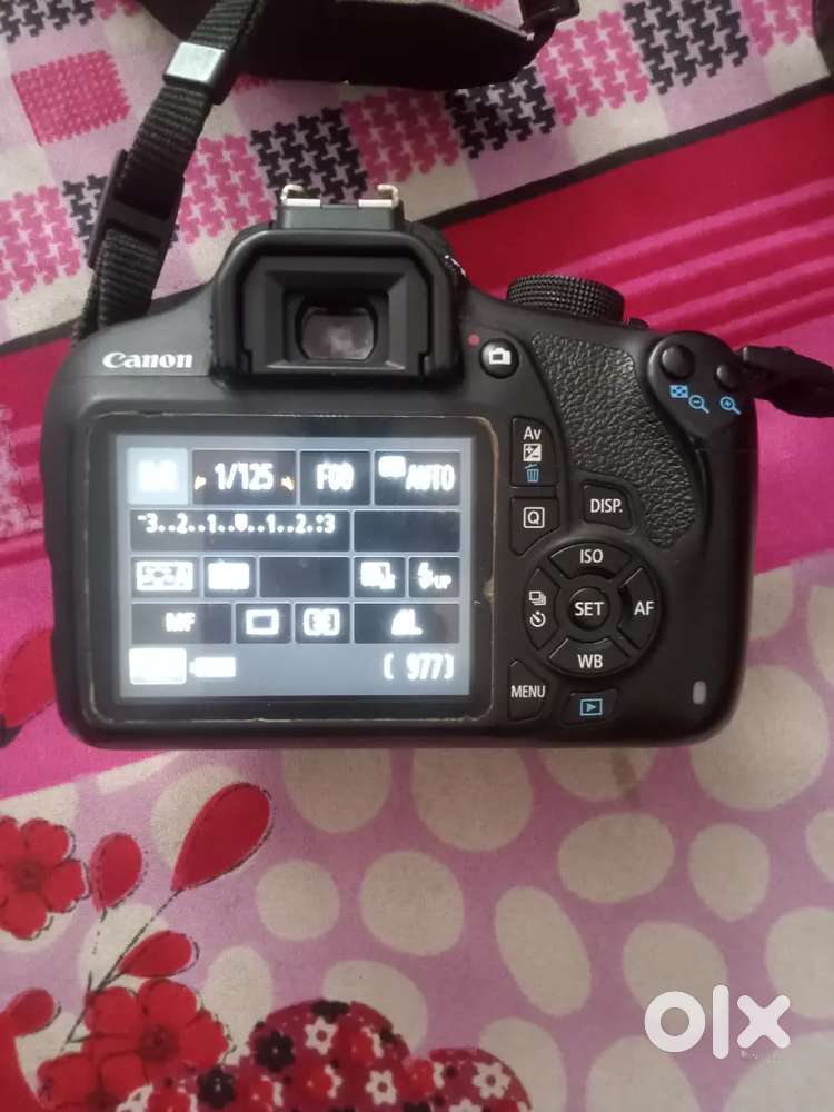 Canon 1200 D