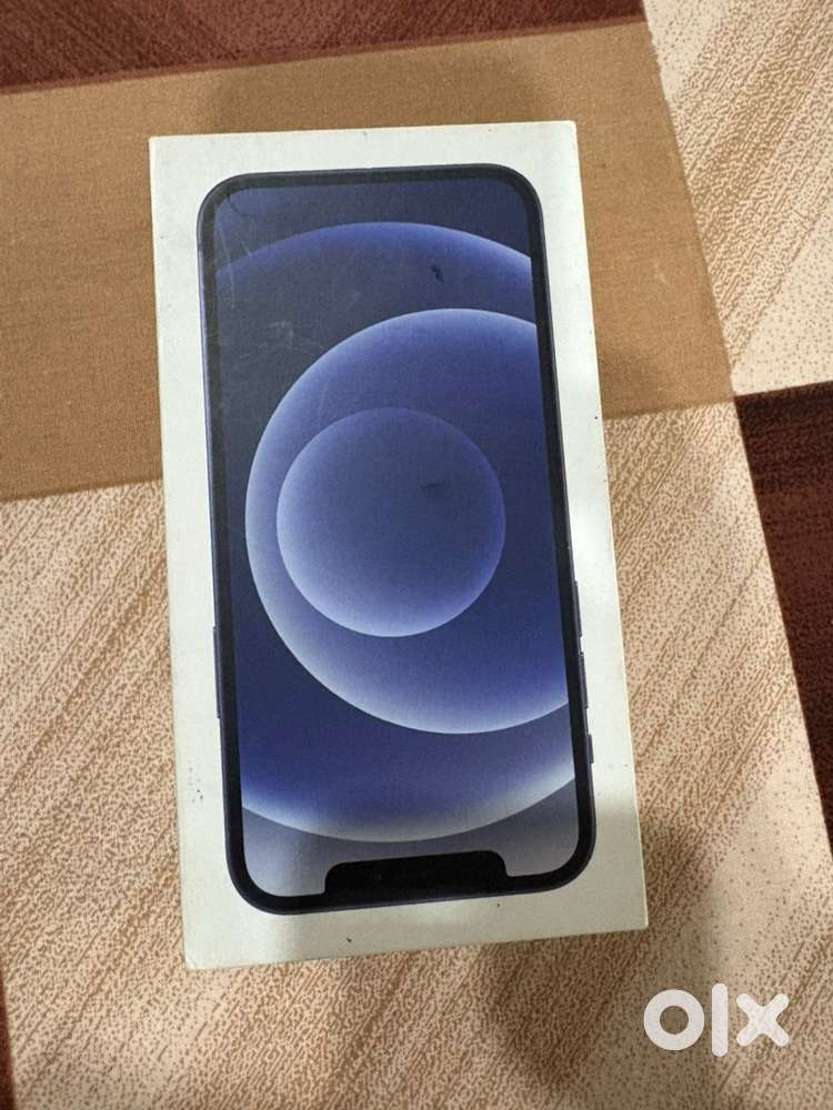 I phone 12 box