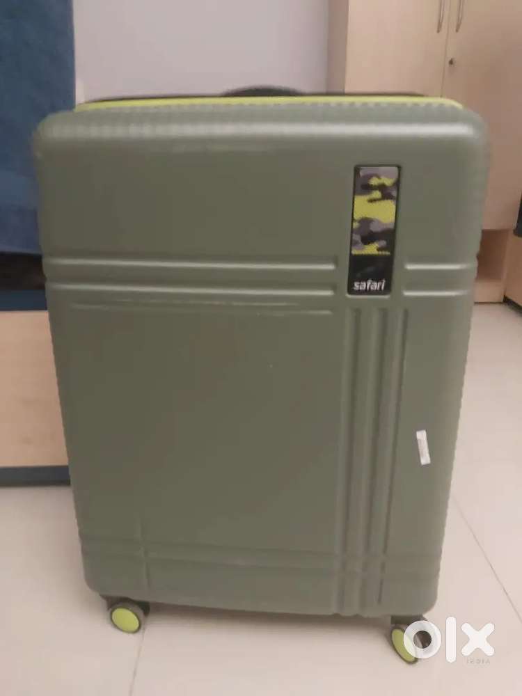 गोदाम के लिए लड़का चाहिए , कुछ पढ़ा लिखा होना चाहिए