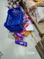 Packing associate