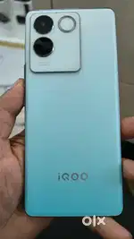 IQ00 Z7 PRO 5G 256 variants