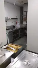 Counter boy location hai Noida sector 4 only