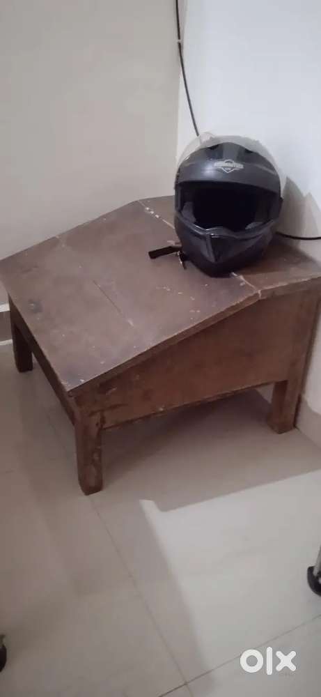 Home work table / book storag