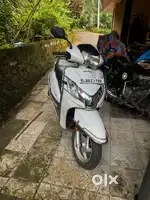 Neat scooter,no works pending tire back and front 75%