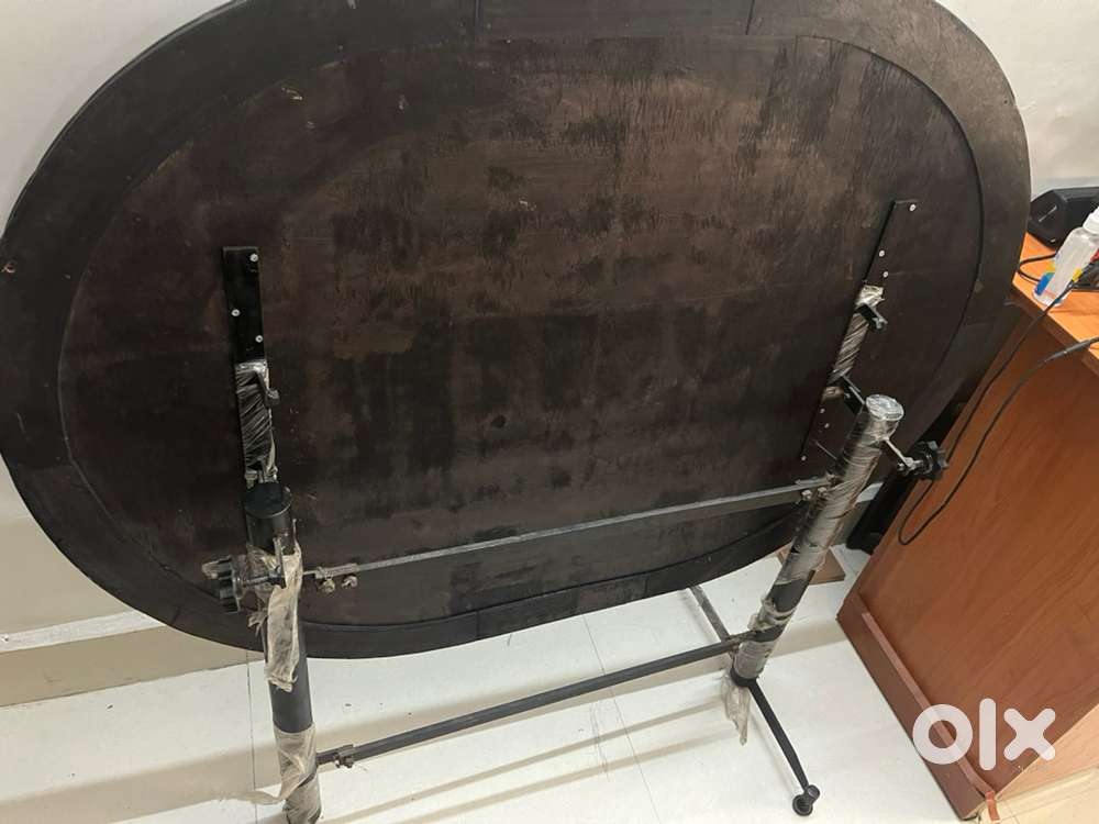 Table  3x4 feet oval