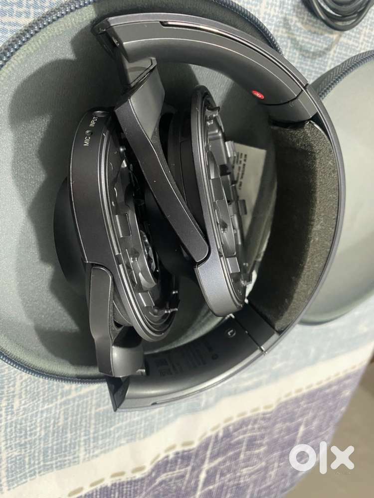Selling Sony Wireless ANC Headphones