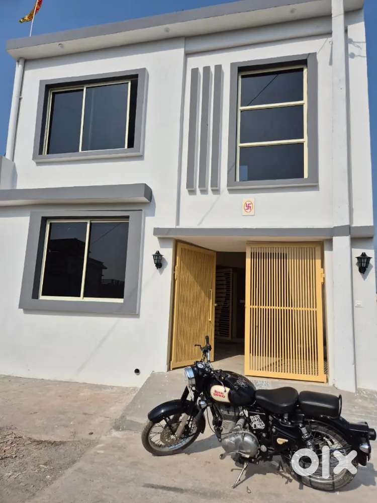 Sabse best price best location Rto road in society new duplex