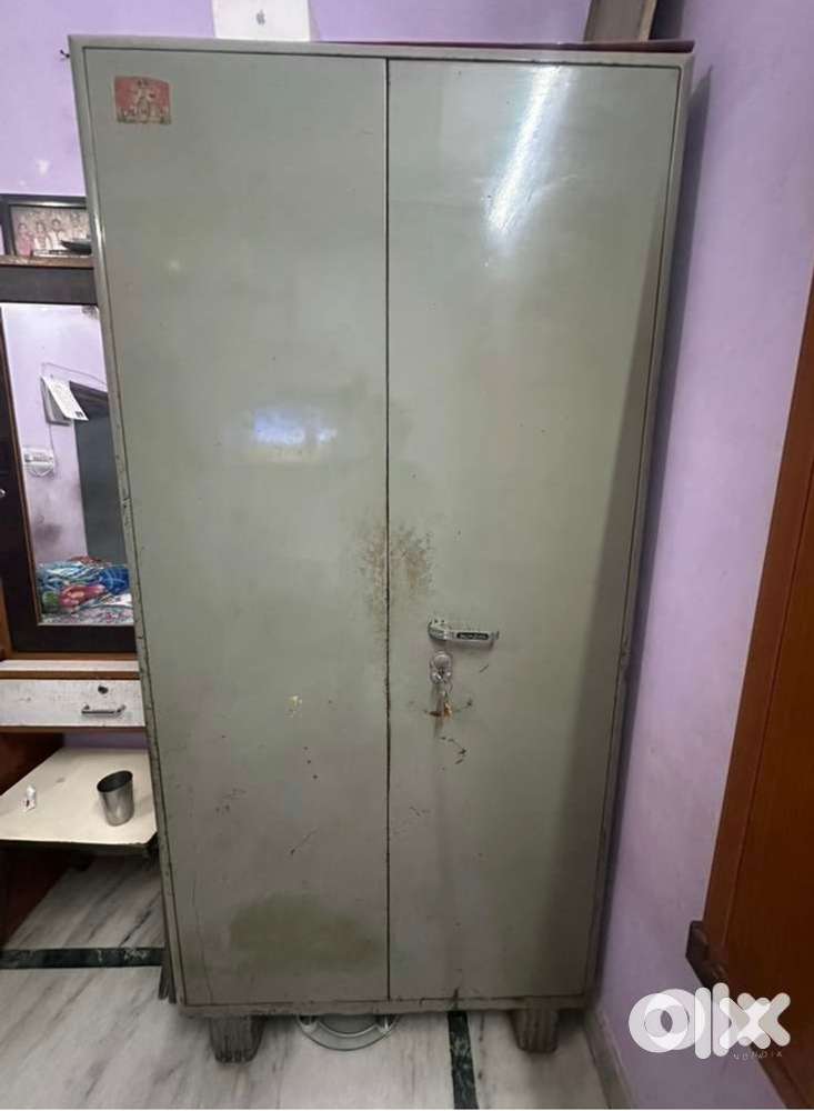 Heavy weight iron wardrobe