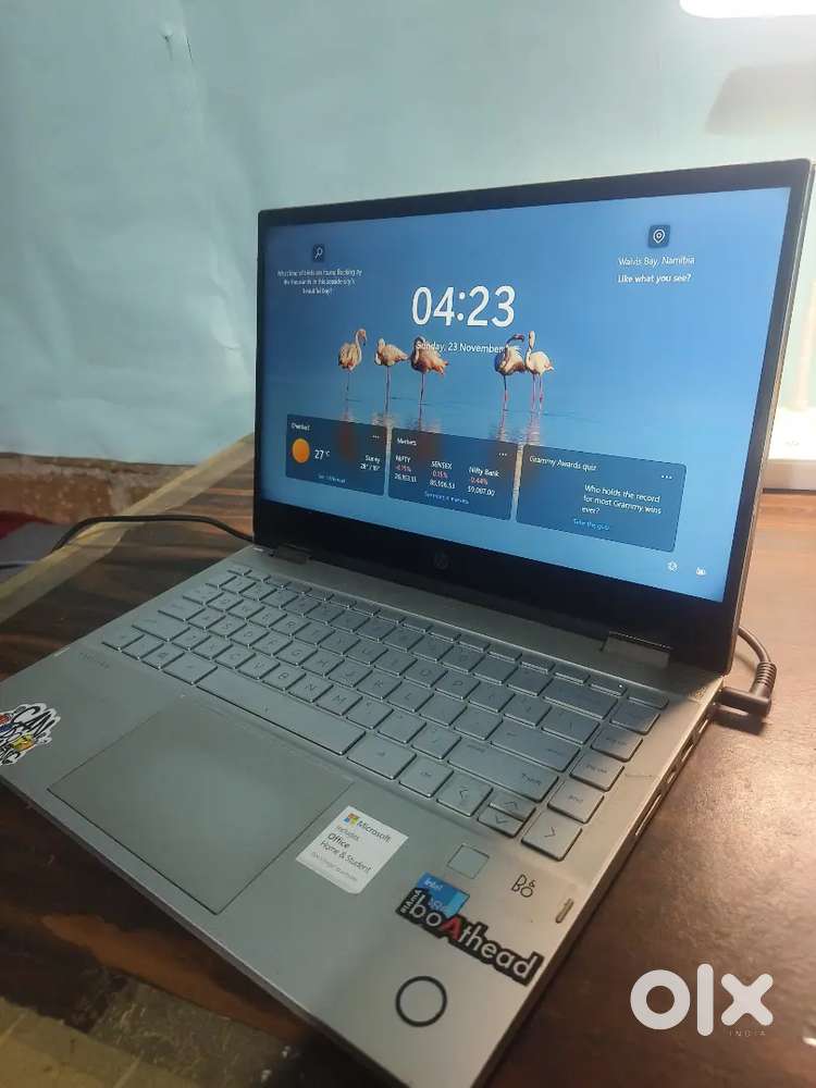 HP pavilion x360 laptop full touchscreen Display